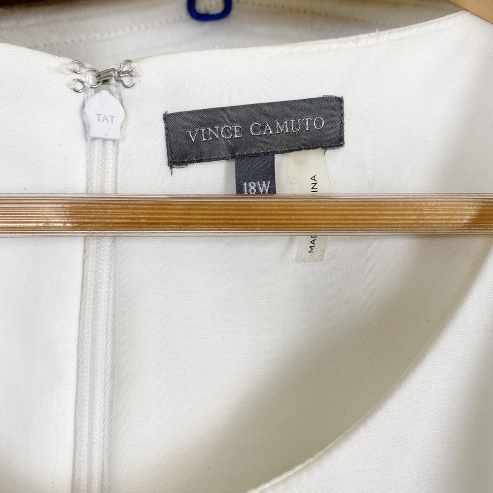 VINCE CAMUTO ISLAND PALM SLEEVELESS SHEATH DRESS - Picture 5 of 7